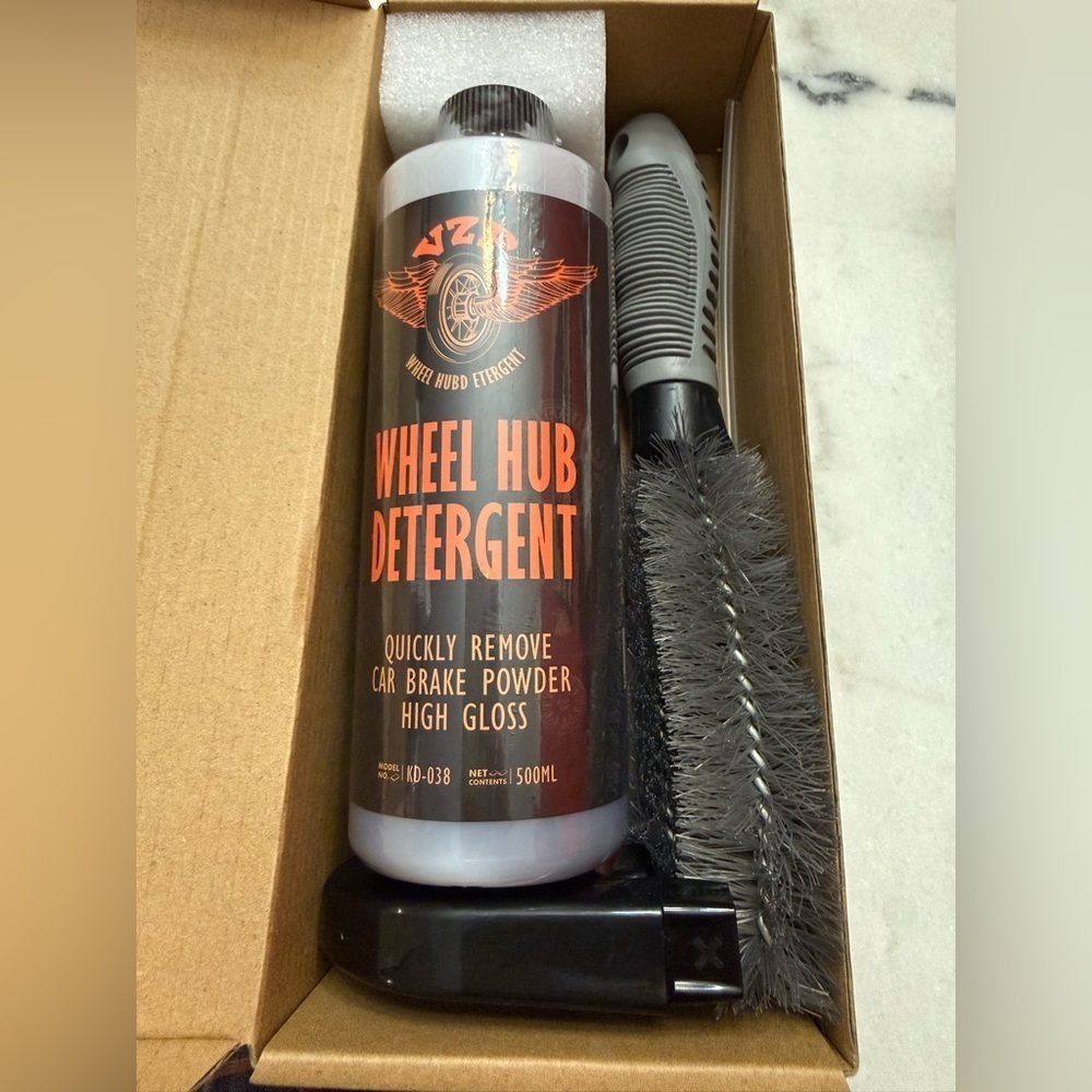 NWT VZP Black Wheel Hub Detergent for Detailing